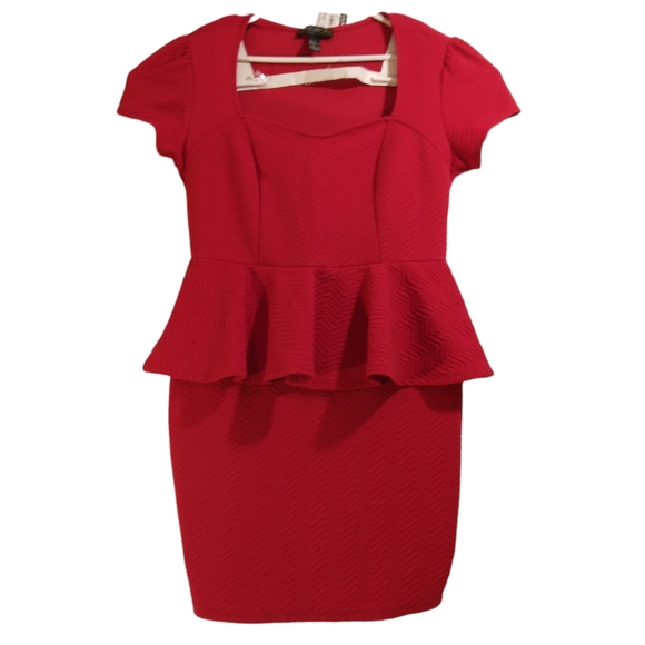 Forever 21 Dresses & Skirts - Forever 21+ plus sizes bodycan dress womens sz 1X Red made in USA